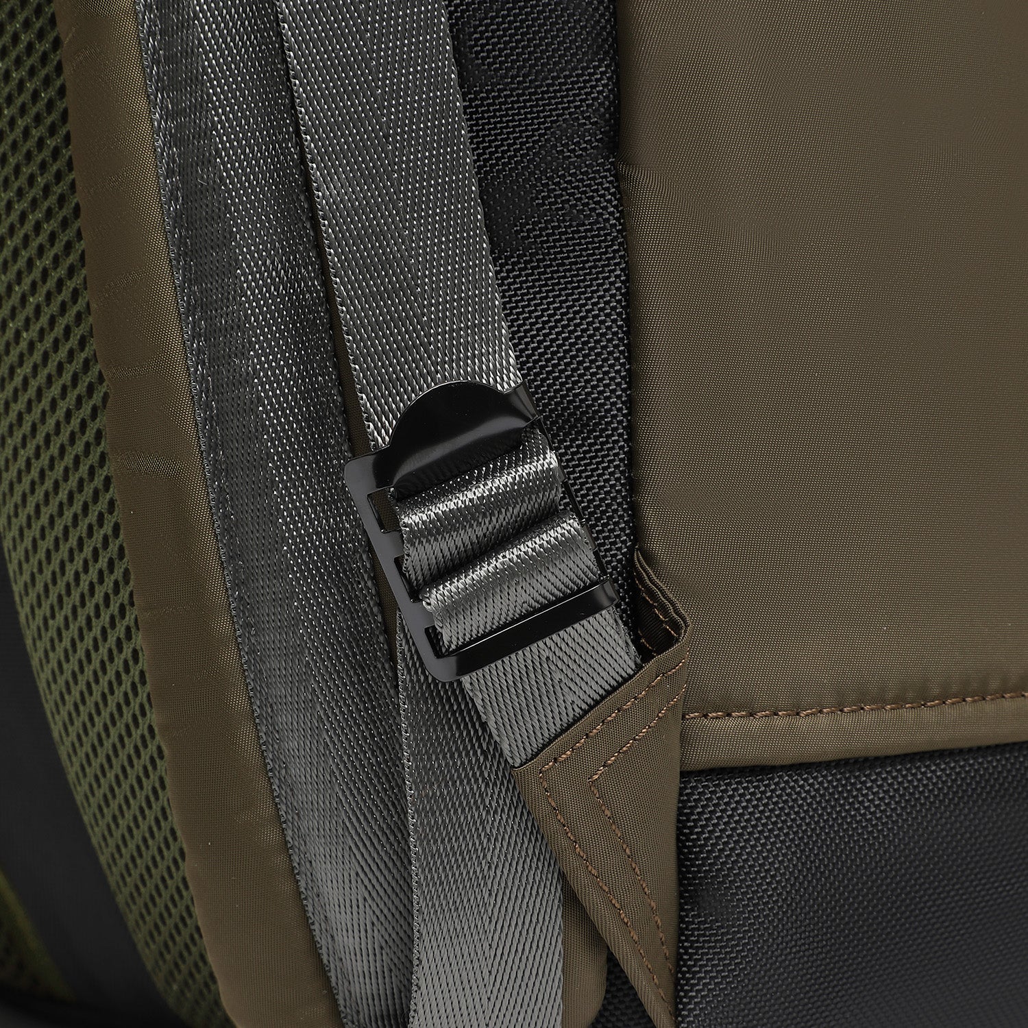 Macaroon Large Unearthed Series Backpack - Image 15