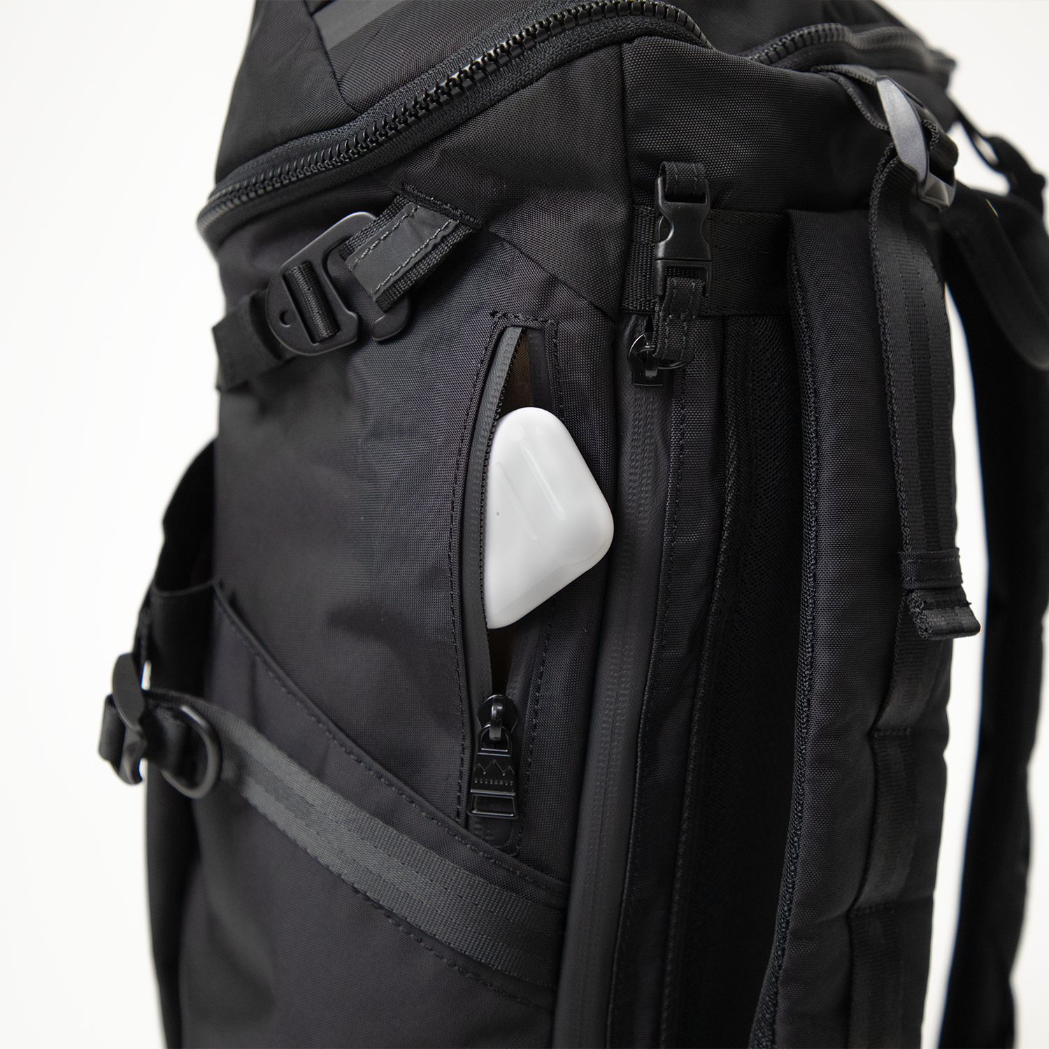 Dynamic Large Titan Series Backpack - Image 9