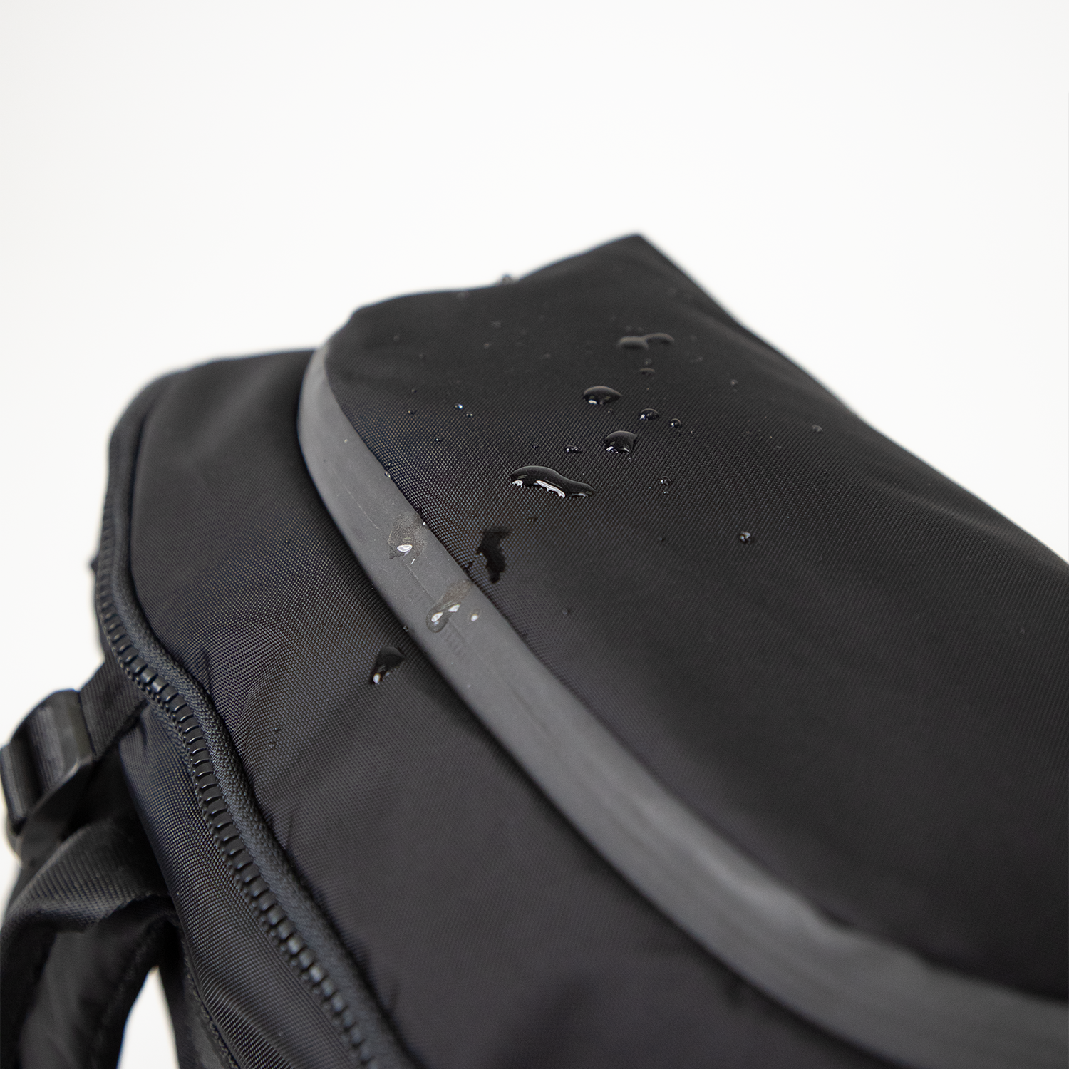 Dynamic Large Titan Series Backpack - Image 13